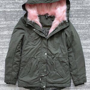 Divided by H&M Short Army Green Parka with Pink Faux Fur Collar
